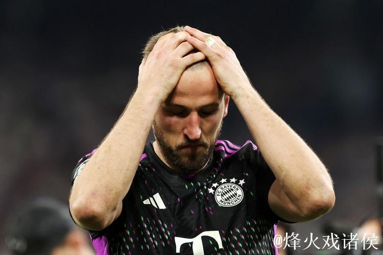 凯恩缺席关键战表现,拜仁慕尼黑忧心忡忡。 凯恩缺席关键战表现,拜仁慕尼黑忧心忡忡。